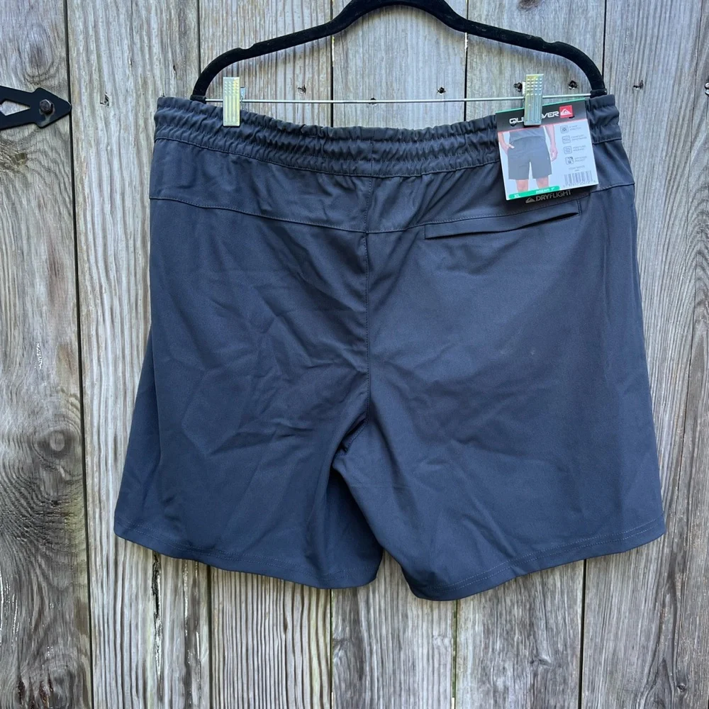 QUICKSILVER Black Dry Flight Shorts Men's XL NWT NEW
